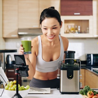 Does Detox Work For THC? - woman with detox drink